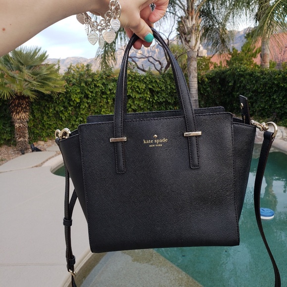 kate spade Handbags - Kate Spade EUC saffiano leather crossbody/ tote
